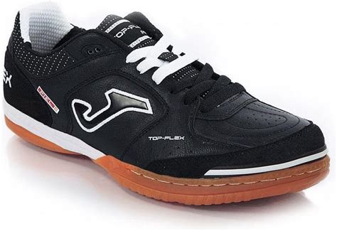 zaalvoetbalschoenen maat 43